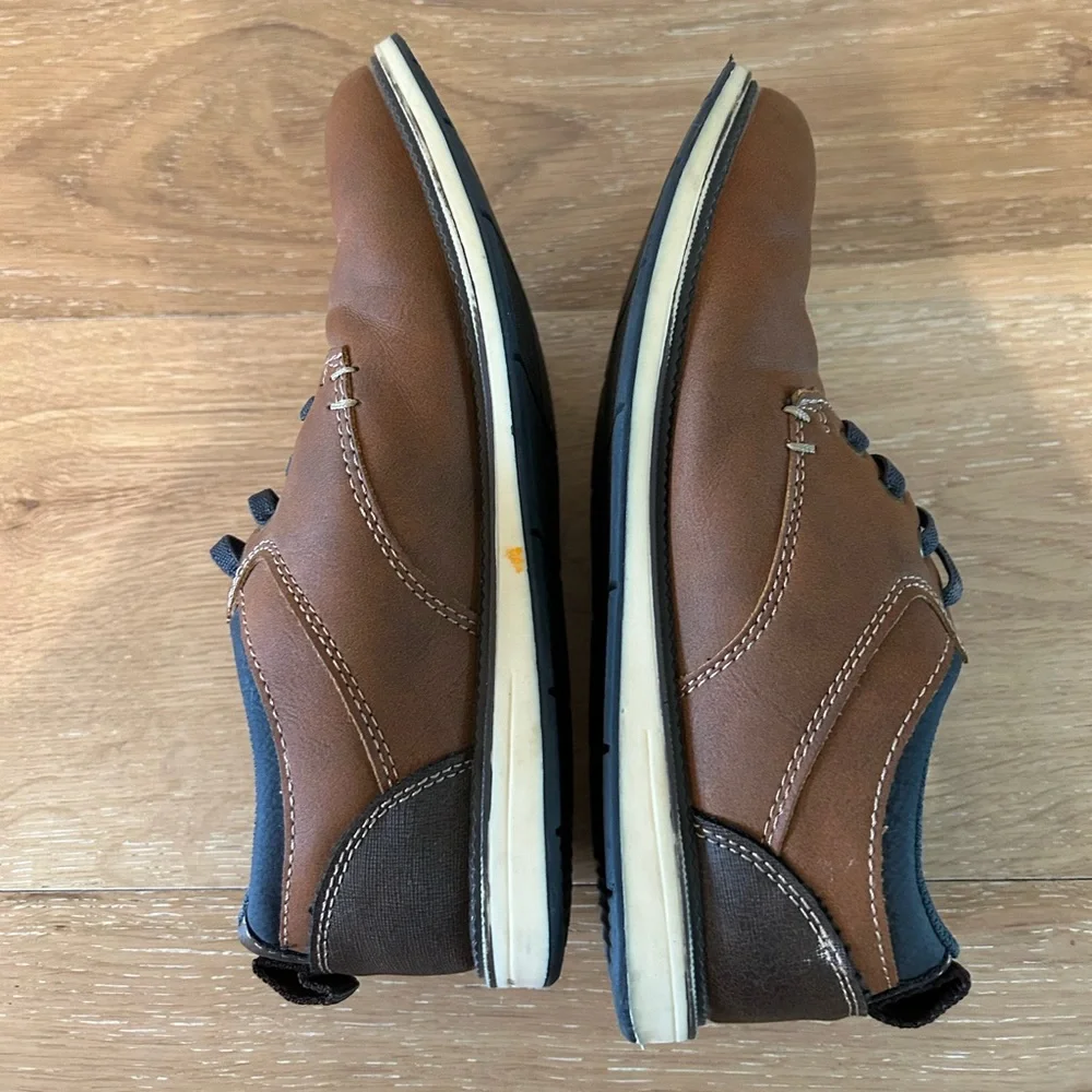 Boys slip‎ on dress shoes Sonoma brand size 2 in good used condition